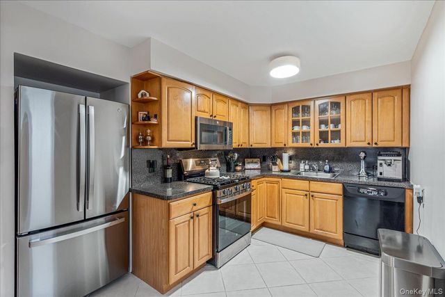 196-52 45th Drive, Flushing, NY 11358