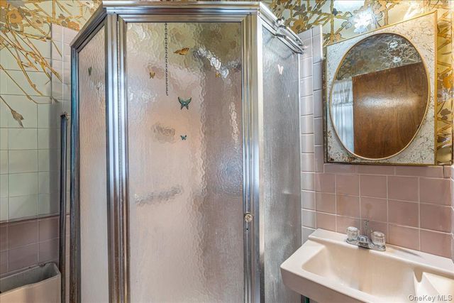 196-52 45th Drive, Flushing, NY 11358