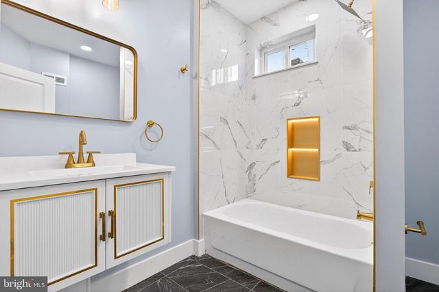 241 N PAXON ST, Philadelphia, PA 19139