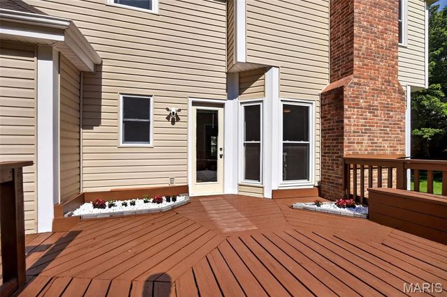 406 Forsheer Drive, Chesterfield, MO 63017