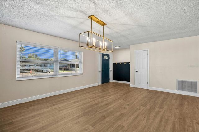 10016 BRIDLEWOOD AVENUE, Orlando, FL 32825