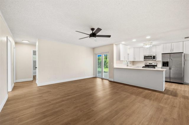 10016 BRIDLEWOOD AVENUE, Orlando, FL 32825