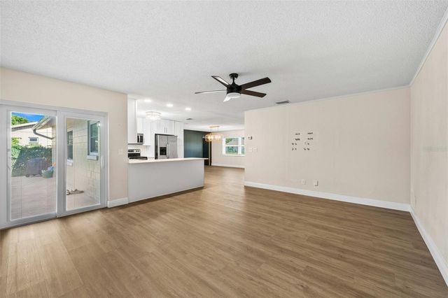 10016 BRIDLEWOOD AVENUE, Orlando, FL 32825
