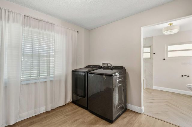 10016 BRIDLEWOOD AVENUE, Orlando, FL 32825