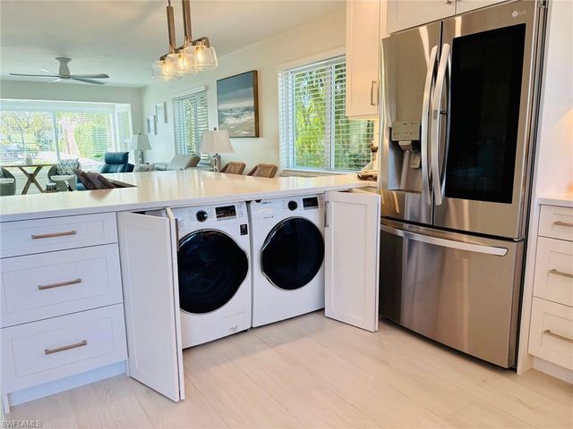 1686 Blue Point AVE B5, Naples, FL 34102