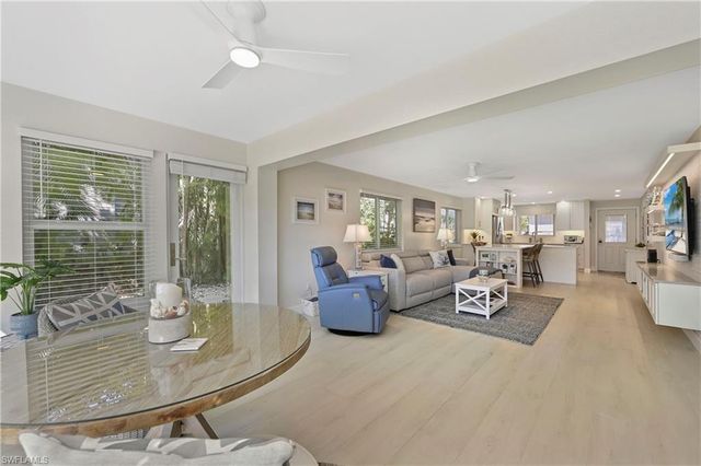 1686 Blue Point AVE B5, Naples, FL 34102