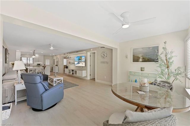 1686 Blue Point AVE B5, Naples, FL 34102