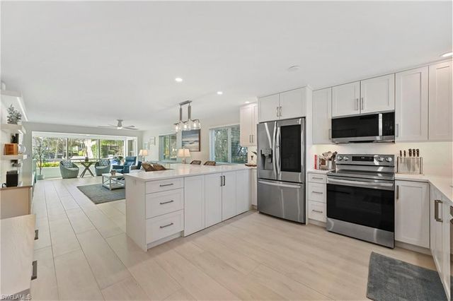 1686 Blue Point AVE B5, Naples, FL 34102