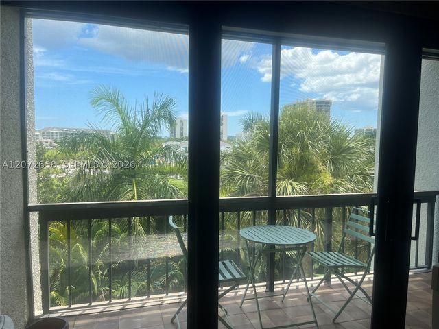 3050 Presidential Way 403, West Palm Beach, FL 33401