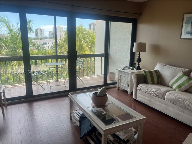 3050 Presidential Way 403, West Palm Beach, FL 33401