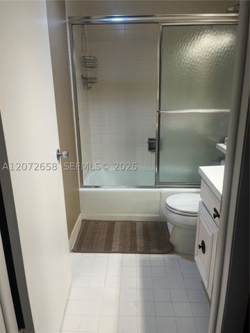 3050 Presidential Way 403, West Palm Beach, FL 33401