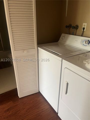 3050 Presidential Way 403, West Palm Beach, FL 33401