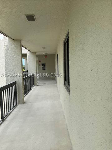 3050 Presidential Way 403, West Palm Beach, FL 33401