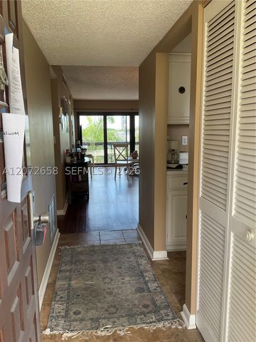 3050 Presidential Way 403, West Palm Beach, FL 33401