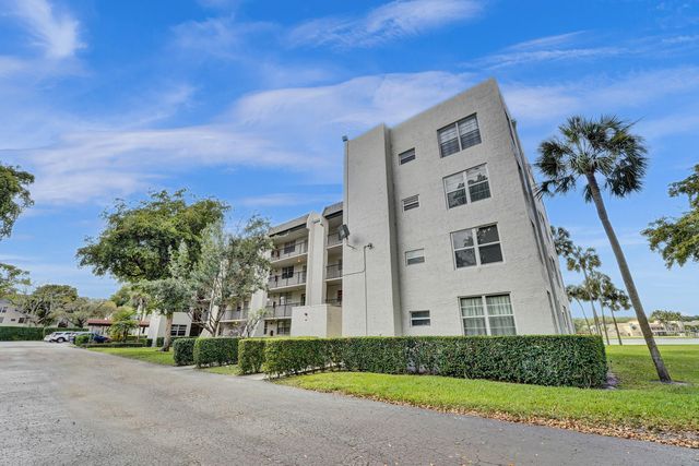 9470 Poinciana Place 308, Davie, FL 33324