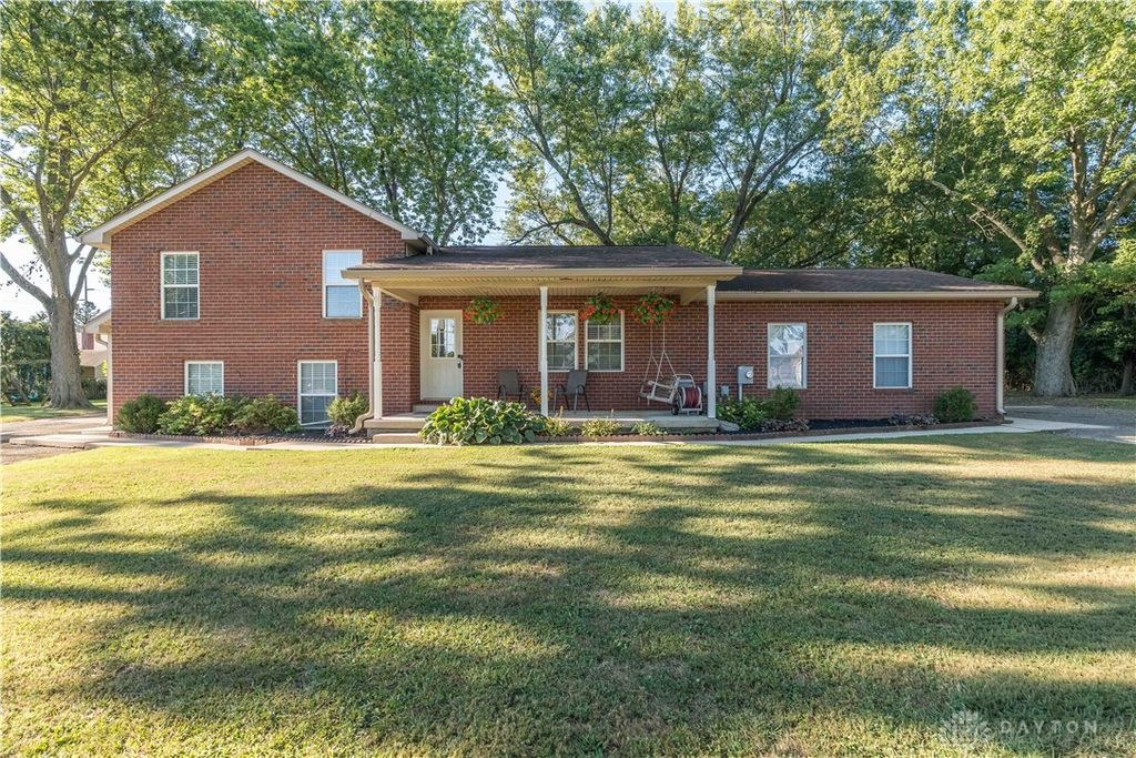 720 E Kessler Cowlesville Road, Tipp City, OH 45371