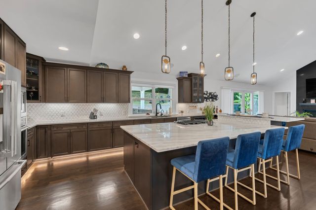 2712 Windemere Dr, Nashville, TN 37214