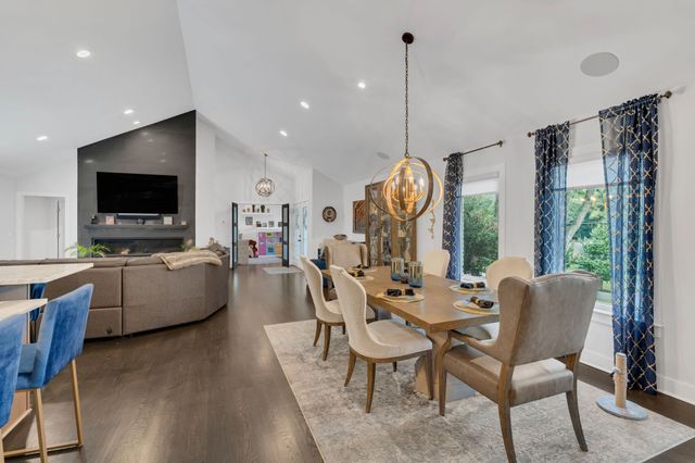 2712 Windemere Dr, Nashville, TN 37214