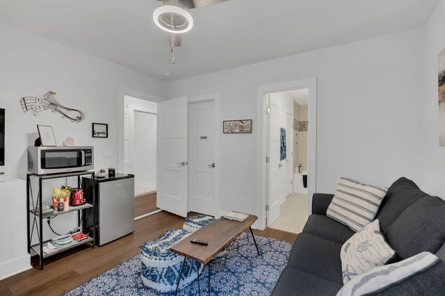 2712 Windemere Dr, Nashville, TN 37214