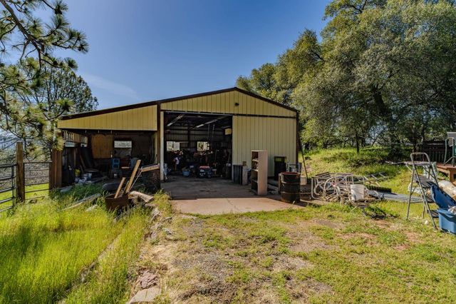 17800 Red Mule Rd, Fiddletown, CA 95629