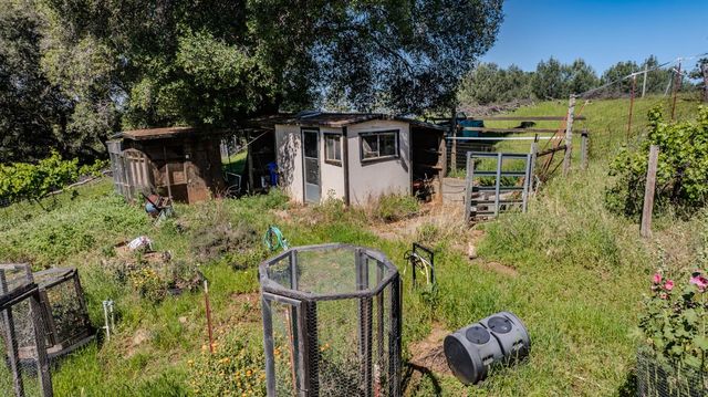 17800 Red Mule Rd, Fiddletown, CA 95629
