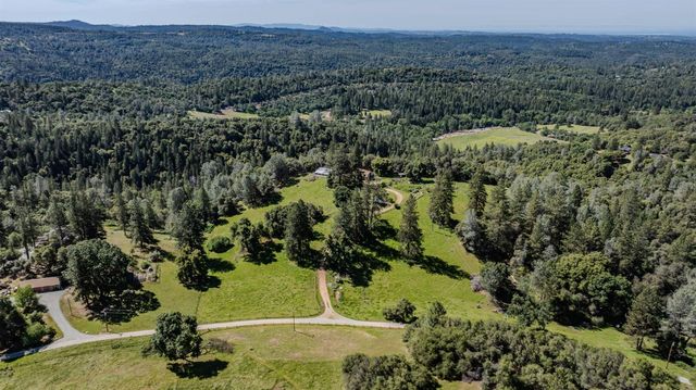 17800 Red Mule Rd, Fiddletown, CA 95629