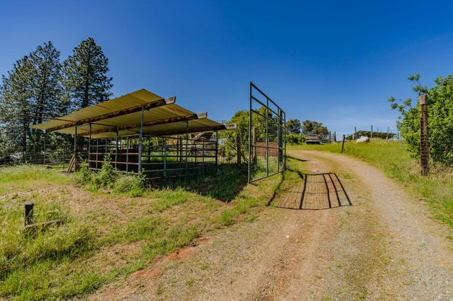 17800 Red Mule Rd, Fiddletown, CA 95629