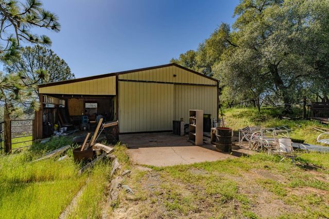 17800 Red Mule Rd, Fiddletown, CA 95629