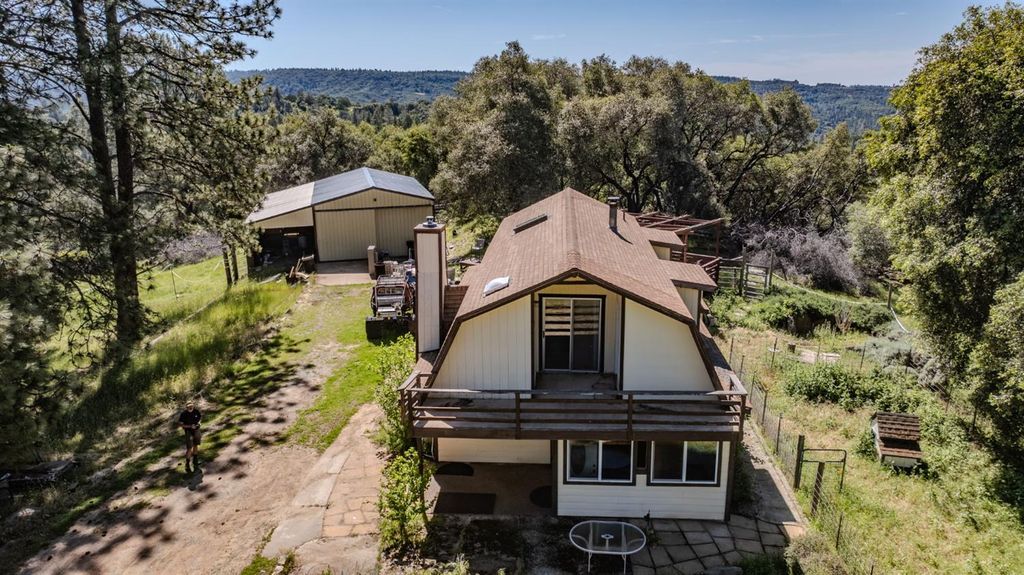 17800 Red Mule Rd, Fiddletown, CA 95629