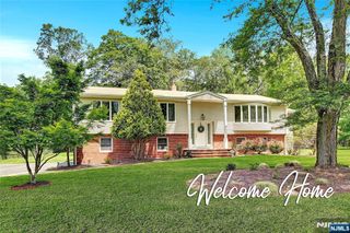 19 Alida Place, Ramsey, NJ 07446