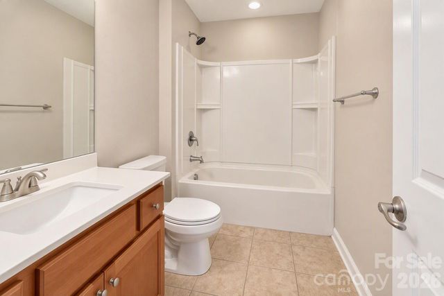 1645 Fleetwood Drive, Charlotte, NC 28208