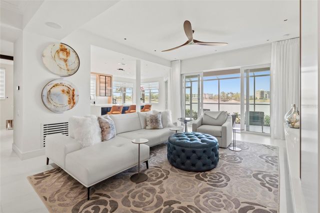 6427 MOORINGS POINT CIRCLE 101, Lakewood Ranch, FL 34202