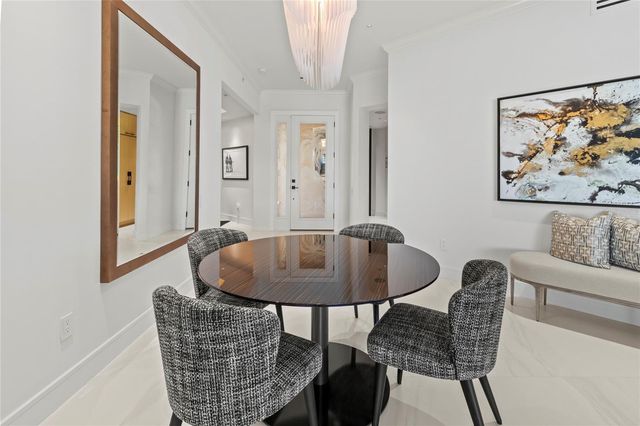 6427 MOORINGS POINT CIRCLE 101, Lakewood Ranch, FL 34202