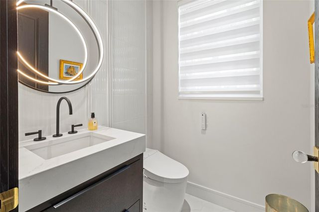 6427 MOORINGS POINT CIRCLE 101, Lakewood Ranch, FL 34202