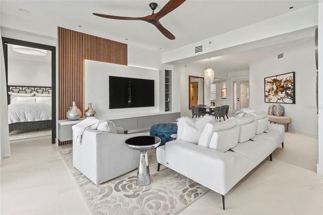 6427 MOORINGS POINT CIRCLE 101, Lakewood Ranch, FL 34202