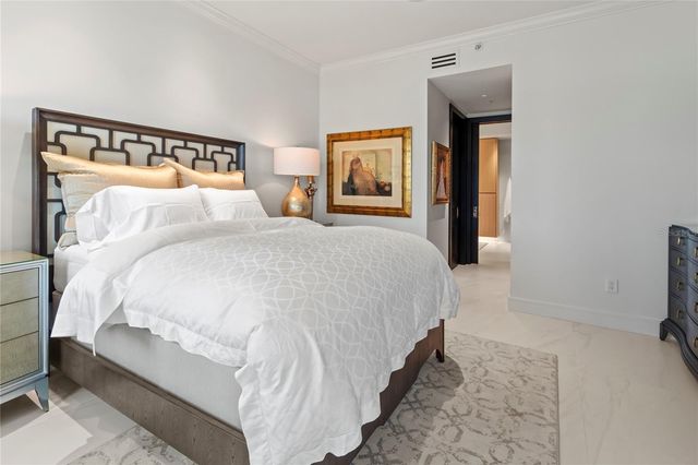 6427 MOORINGS POINT CIRCLE 101, Lakewood Ranch, FL 34202