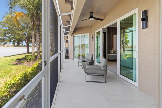 6427 MOORINGS POINT CIRCLE 101, Lakewood Ranch, FL 34202