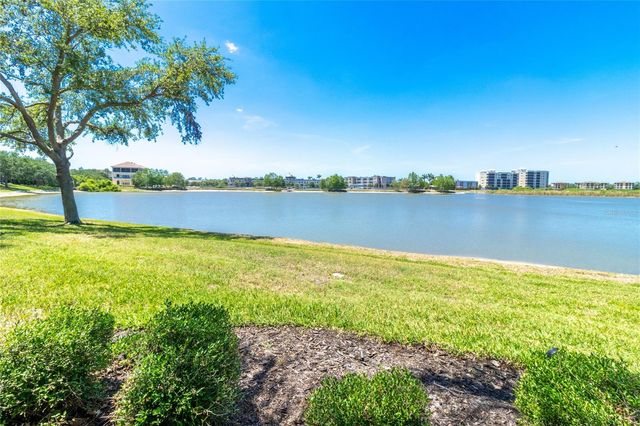 6427 MOORINGS POINT CIRCLE 101, Lakewood Ranch, FL 34202