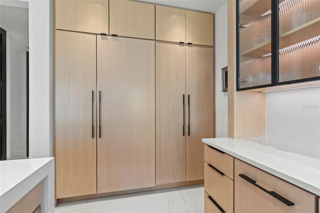 6427 MOORINGS POINT CIRCLE 101, Lakewood Ranch, FL 34202