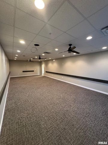 4935 UTICA RIDGE Road 120, Davenport, IA 52807