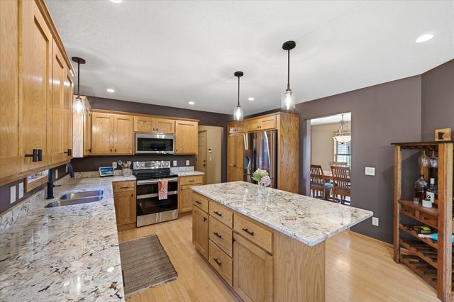 27354 107th Street NW, Zimmerman, MN 55398