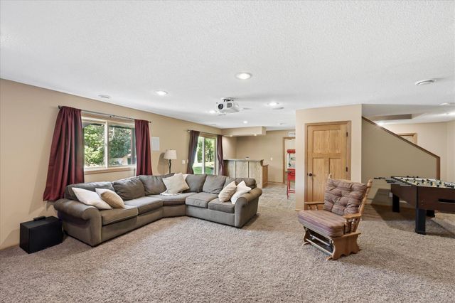 27354 107th Street NW, Zimmerman, MN 55398