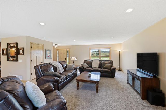 27354 107th Street NW, Zimmerman, MN 55398