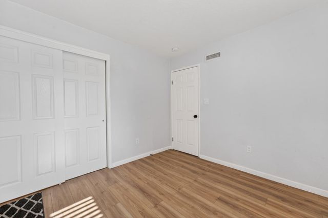 716 Winslow Dr, Yuba City, CA 95991