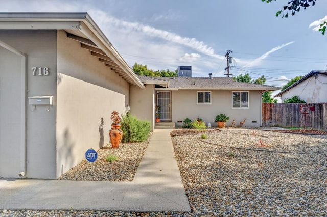 716 Winslow Dr, Yuba City, CA 95991
