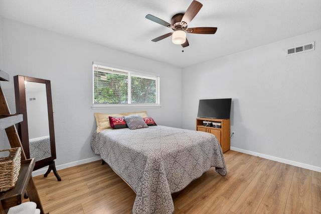716 Winslow Dr, Yuba City, CA 95991