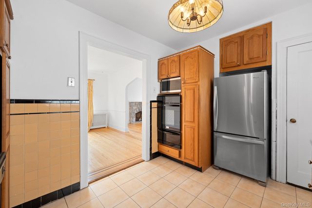 138-39 227th Street, Laurelton, NY 11413