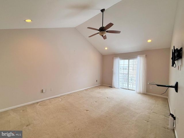 25 GRAND BANKS CIR, Marlton, NJ 08053