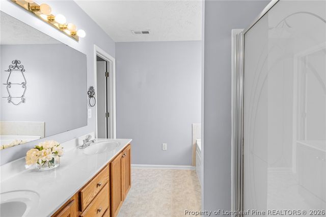 28 E Coyt Circle, Spring Lake, NC 28390