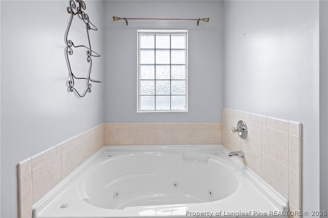 28 E Coyt Circle, Spring Lake, NC 28390